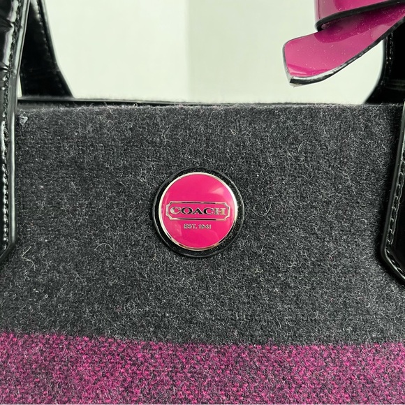 Coach Signature Wool Tote Bag - Picture 2 of 11